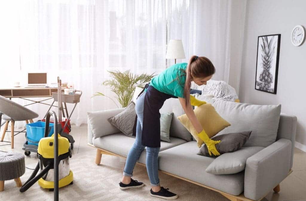 DIY vs. Professional House Cleaning in Plano: Pros and Cons with HD Cleaning Services